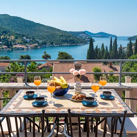 Daire Quiet Sea View Good Location With Terrace *