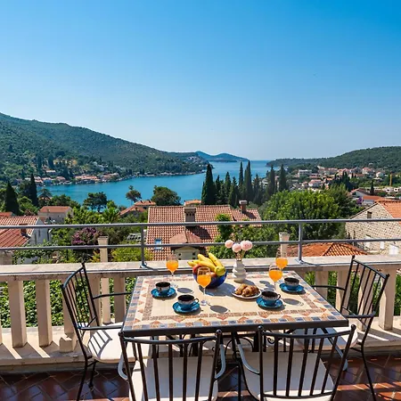 Quiet Sea View Good Location With Terrace زاتون