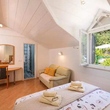 Daire Quiet Sea View Good Location With Terrace
