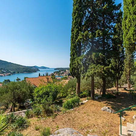 Quiet Sea View Good Location With Terrace Daire *